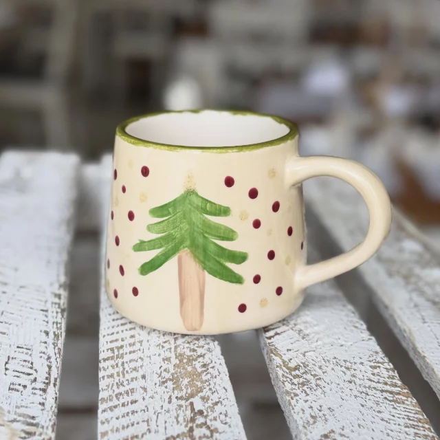 Vorfreude! #diemalbucht #keramik #keramikbemalen #keramikselberbemalen #selbermachen #kreativsein #hamburghamm #geschenk #farbenfroh #ahoi #freizeit #hamburg #familie #kinder #gegenlangeweile #lebensfreude #tischkultur #inspiration #zuhausemalen #kreativ #onlinereservierung #inspiration